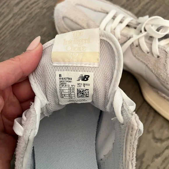 New Balance Women's 327 - Picture 8 of 8